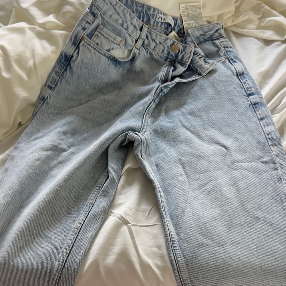 Zara High rise straight leg Jean new